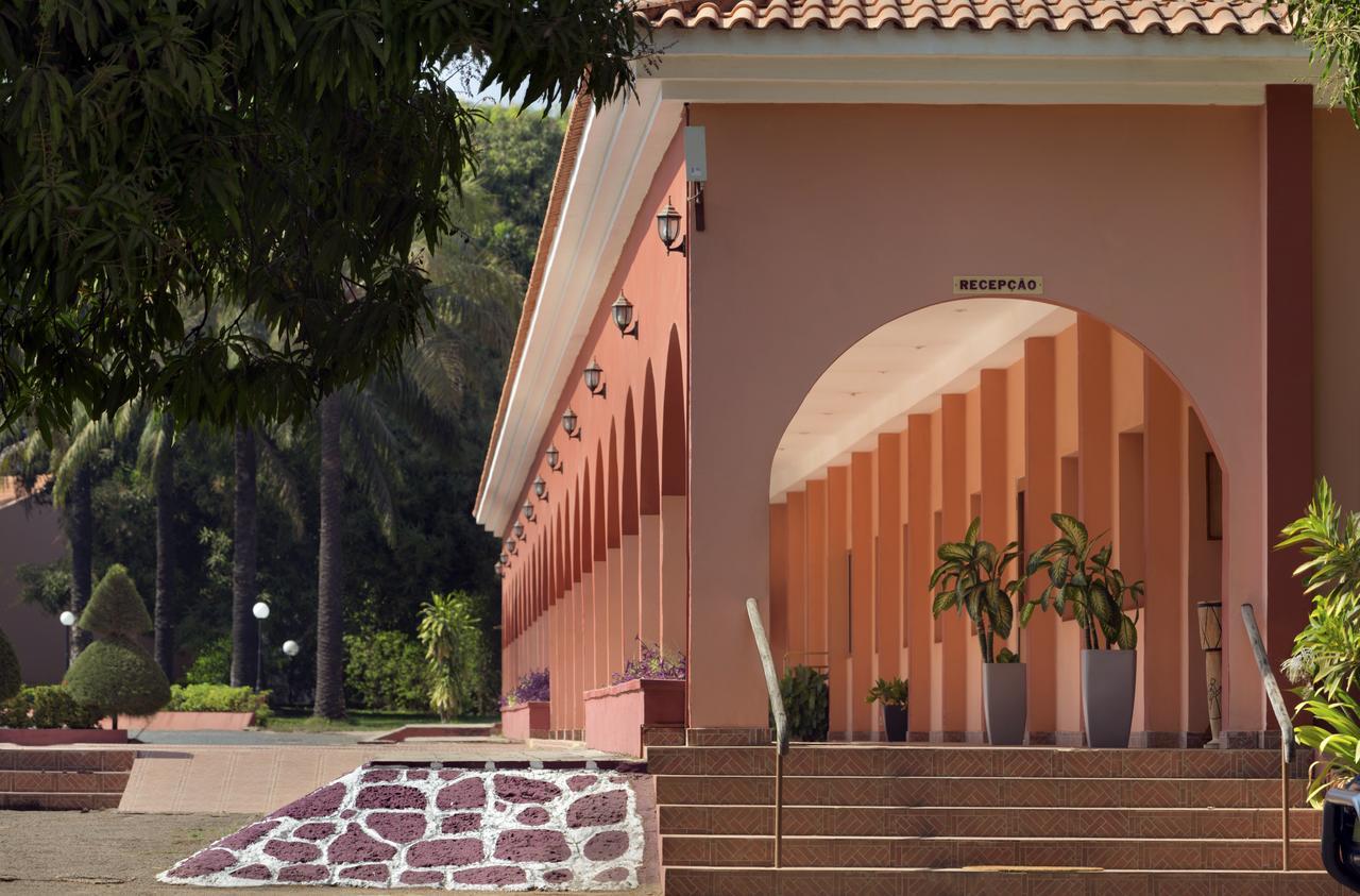 Dunia Hotel Bissau Exterior photo